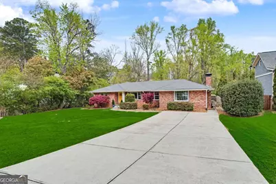 2081 S Akin Drive NE, Atlanta, GA 30345 - Photo 6