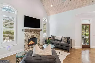 306 Broadway Street, Saint Simons, GA 31522 - Photo 12