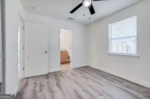 308 E 4th St, Springfield, GA 31329 - Photo 22