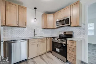 308 E 4th St, Springfield, GA 31329 - Photo 16