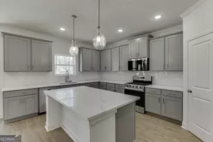 997 Lakeview, Commerce, GA 30529 - Photo 8