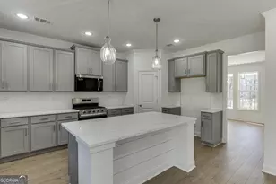 997 Lakeview, Commerce, GA 30529 - Photo 10