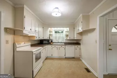 805 Cloverhurst Drive, Washington, GA 30673 - Photo 8