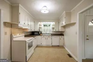 805 Cloverhurst Dr, Washington, GA 30673 - Photo 8