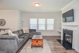 2562 Rathburn Cir, Loganville, GA 30052 - Photo 8