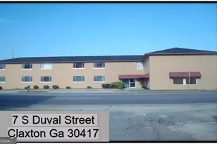 7 S Duval St, Claxton, GA 30417 - Photo 1