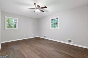 353 Old Rosser Rd, Stone Mountain, GA 30087 - Photo 22