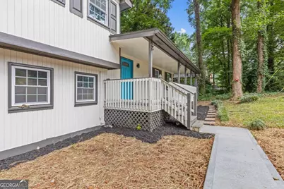 353 Old Rosser Road, Stone Mountain, GA 30087 - Photo 4