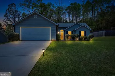 312 Preakness Drive, Lagrange, GA 30240 - Photo 2