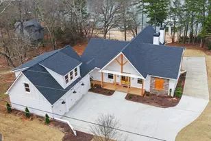 672 Tugaloo Heights Circle, Lavonia, GA 30553 - Photo 4