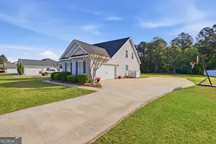 423 Small Pond Ln, Statesboro, GA 30458 - Photo 4