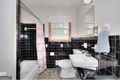 2261 Clairmont Circle, Snellville, GA 30078 - Photo 18