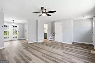 3579 Bramblevine Cir, Lithonia, GA 30038 - Photo 2