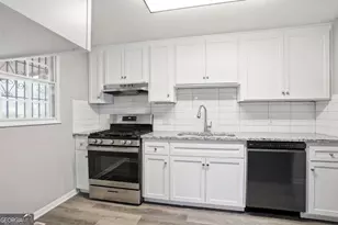 3579 Bramblevine Cir, Lithonia, GA 30038 - Photo 4