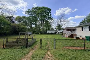 2025 Broad St, Statham, GA 30666 - Photo 4