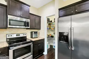 105 Briandwood Dr, Newnan, GA 30265 - Photo 2