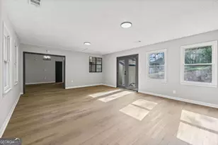 7823 Chase Woods Dr, Jonesboro, GA 30236 - Photo 14