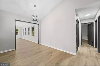 7823 Chase Woods Drive, Jonesboro, GA 30236 - Photo 8