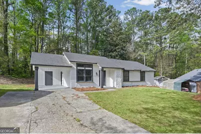 7823 Chase Woods Drive, Jonesboro, GA 30236 - Photo 2