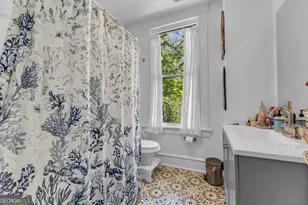 712 E 37th St, Savannah, GA 31401 - Photo 28