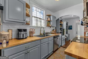 712 E 37th St, Savannah, GA 31401 - Photo 12