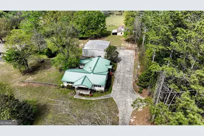 122 McIntosh Trail, Sharpsburg, GA 30277 - Photo 2