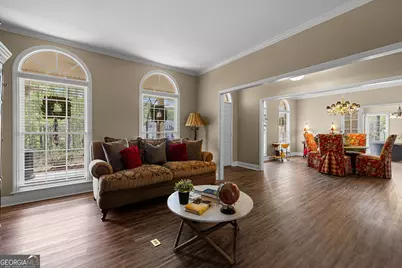 102 Canterbury Drive, Lagrange, GA 30241 - Photo 10