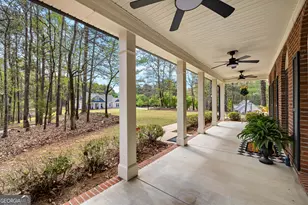 102 Canterbury Dr, Lagrange, GA 30241 - Photo 2