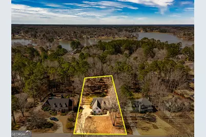 305 South Shore Drive, Newnan, GA 30263 - Photo 2