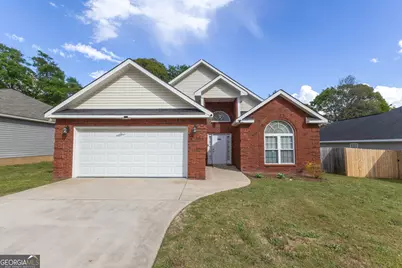 304 Laurel Woods Drive, Warner Robins, GA 31088 - Photo 1