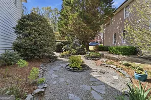 2067 Fairport Way, Marietta, GA 30062 - Photo 32