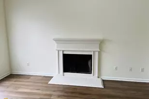 4037 Ravenwood Ct, Union City, GA 30291 - Photo 8