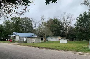 606 W 7th St, Alma, GA 31510 - Photo 1