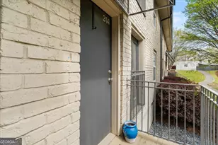 2023 Oakview Rd SE, Atlanta, GA 30317 - Photo 2