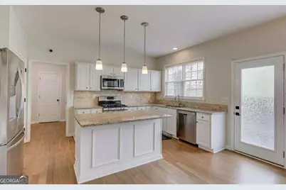 5135 Amberden Hall Drive, Suwanee, GA 30024 - Photo 2