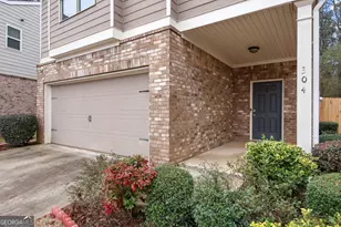 304 Rankin Cir, McDonough, GA 30253 - Photo 2