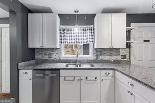 416 Electric Ave, Clayton, GA 30525 - Photo 10