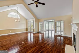 425 Fairway Ct, Newnan, GA 30265 - Photo 6