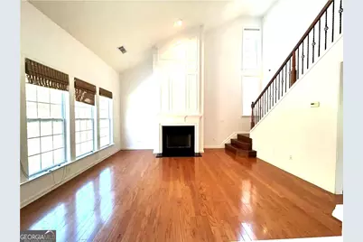 715 Earlham, Suwanee, GA 30024 - Photo 4