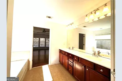 715 Earlham, Suwanee, GA 30024 - Photo 32