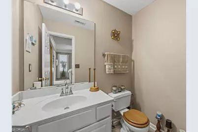 1835 Barrington Overlook NW, Marietta, GA 30066 - Photo 10