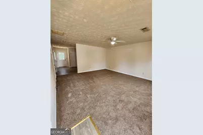 2942 Fields Drive, Lithonia, GA 30038 - Photo 2