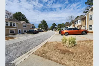 2942 Fields Drive, Lithonia, GA 30038 - Photo 2