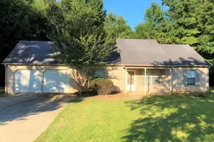 39 Emmett Freeman Rd, Senoia, GA 30276 - Photo 1