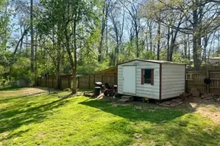 488 Lake Cir, Newnan, GA 30263 - Photo 6