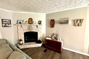 488 Lake Cir, Newnan, GA 30263 - Photo 8