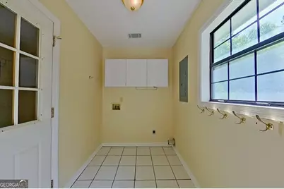 565 S Oaks Courts, Waycross, GA 31503 - Photo 12