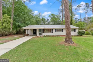 147 Greenwood St, Jesup, GA 31545 - Photo 1