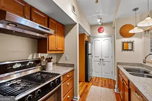 2840 Peachtree Rd NE, Atlanta, GA 30305 - Photo 26