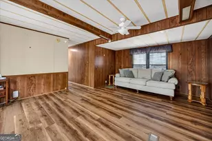 110 Daylight Dr E, Eatonton, GA 31024 - Photo 4